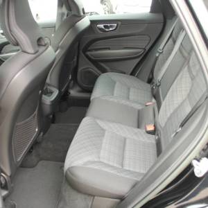 Volvo XC60 B4 2.0D AUTOMATIK *LED, NAVIGACIJA, KAMERA*