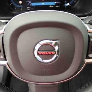 Volvo XC60 B4 2.0D AUTOMATIK *LED, NAVIGACIJA, KAMERA*