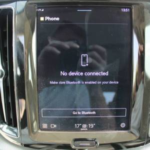Volvo XC60 T6 Recharge AWD AUTOMATIK *PANORAMA, LED, NAVIGACIJA, KAMERA*