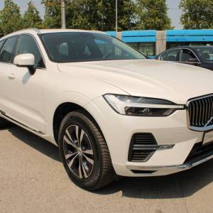 Volvo XC60 T6 Recharge AWD AUTOMATIK *PANORAMA, LED, NAVIGACIJA, KAMERA*