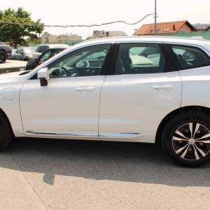 Volvo XC60 T6 Recharge AWD AUTOMATIK *PANORAMA, LED, NAVIGACIJA, KAMERA*