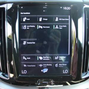 Volvo XC60 T8 Recharge AWD R-Design *PANORAMA, LED, NAVIGACIJA*
