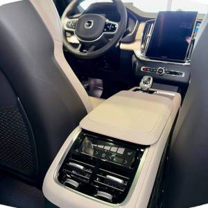 Volvo XC90 T8 Recharge AWD Ultra Dark 455 KS, 7-SJED+ZRAČNI+4xGR SJED+LED+ACC