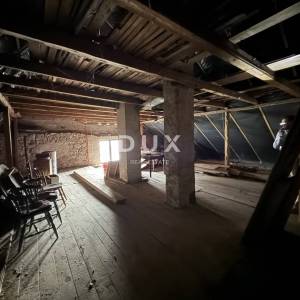 VRATA, FUŽINE - Kuća (302m2) s garažom, 3100m2 okućnice na odličnoj poziciji