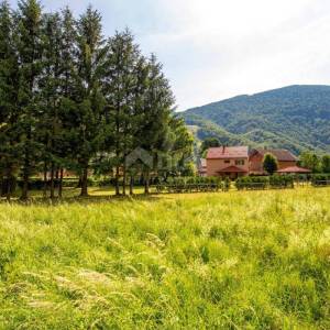 VRBOVSKO(OKOLICA) - Kuća za odmor s dva građevinska zemljišta