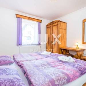 VRBOVSKO(OKOLICA) - Kuća za odmor s dva građevinska zemljišta