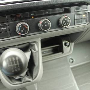VW Crafter 2.0 TDi 140ks *3 SJEDALA,NAVIGACIJA,KAMERA*