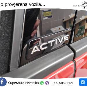 VW Golf 8 2.0 TDI DSG Active 150 KS, LED+ACC+HEAD+GR SJED+VIRT+PARK