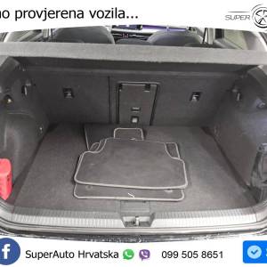 VW Golf 8 2.0 TDI DSG Active 150 KS, LED+ACC+HEAD+GR SJED+VIRT+PARK