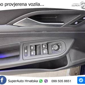 VW Golf 8 2.0 TDI DSG Active 150 KS, LED+ACC+PANO+GR SJED+HEAD+VIRT+KAM
