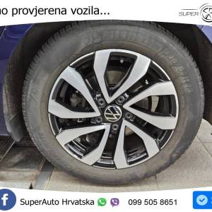 VW Golf 8 2.0 TDI DSG Active 150 KS, LED+ACC+PANO+GR SJED+HEAD+VIRT+KAM