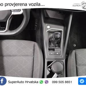 VW Golf 8 2.0 TDI Life 116 KS, LED+ACC+PANO+GR SJED+VIRT+KAM+PARK