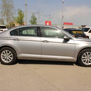 VW Passat 1.6 TDi DSG Comfortline *NAVIGACIJA, KAMERA*
