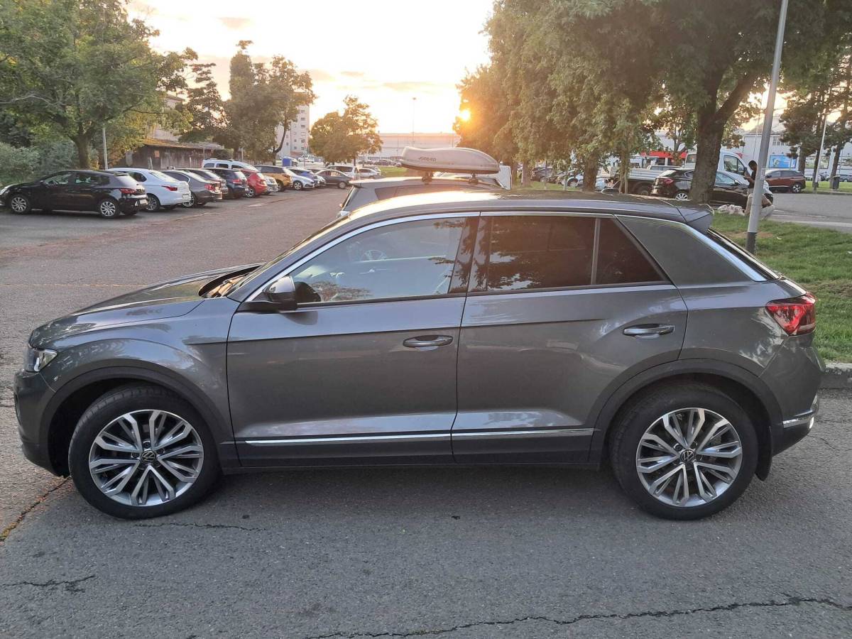 VW T-ROC 1,5 TSI SPORT, registriran do 09/26 u odličnom stanju