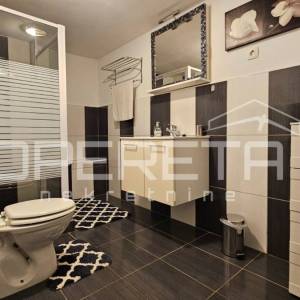 Zadar, Arbanasi – Kuća s bazenom i 6 studio apartmana