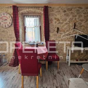 Zadar, Arbanasi – Kuća s bazenom i 6 studio apartmana