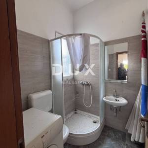 ZADAR, BIBINJE - Apartmanska kuća 150 m od mora