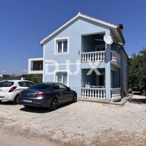 ZADAR, BIBINJE - Apartmanska kuća 150 m od mora