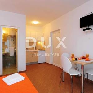 ZADAR, BIBINJE - apartmanska kuća u blizini plaže