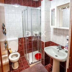 ZADAR, BIBINJE - apartmanska kuća u blizini plaže
