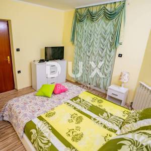ZADAR, BIBINJE - apartmanska kuća u blizini plaže