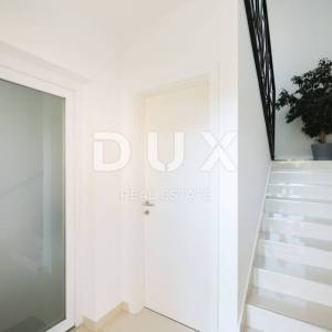 ZADAR, BIBINJE - Prekrasna vila s bazenom