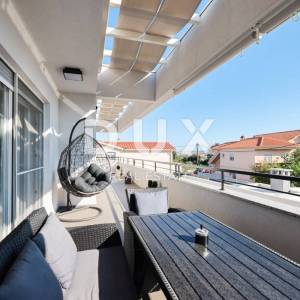 ZADAR, BIBINJE - Prekrasna vila s bazenom