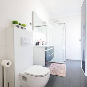 ZADAR, BIBINJE - Prekrasna vila s bazenom