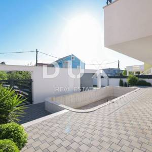 ZADAR, BIBINJE - Prekrasna vila s bazenom