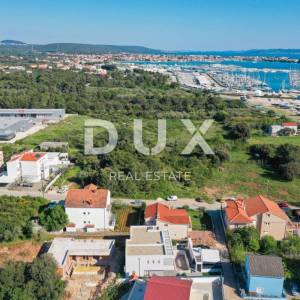 ZADAR, BIBINJE - Prekrasna vila s bazenom