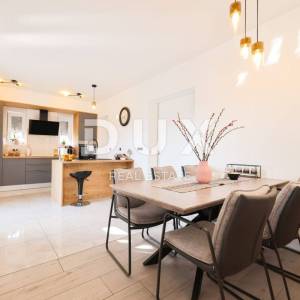 ZADAR, BIBINJE - Prekrasna vila s bazenom