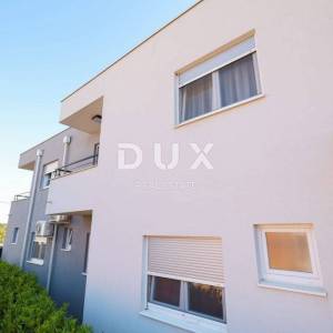 ZADAR, BIBINJE - Prekrasna vila s bazenom