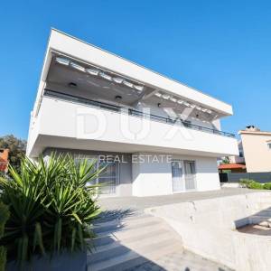 ZADAR, BIBINJE - Prekrasna vila s bazenom