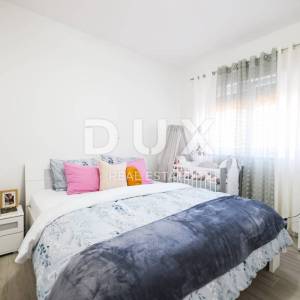 ZADAR, BIBINJE - Prekrasna vila s bazenom