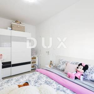 ZADAR, BIBINJE - Prekrasna vila s bazenom