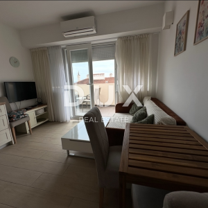 ZADAR, BILI BRIG - Stan s pogledom na more - Potpuno renoviran!