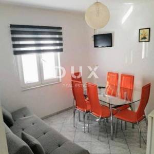 ZADAR, BIOGRAD NA MORU - Kuća sa devet apartmana