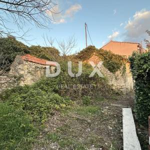 ZADAR, BOKANJAC - Starina sa građevinskim zemljištem 307m²