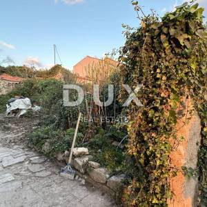 ZADAR, BOKANJAC - Starina sa građevinskim zemljištem 307m²