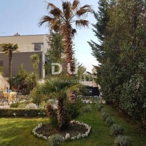 ZADAR, BORIK - Mediteranska vila u elitnom dijelu Zadra