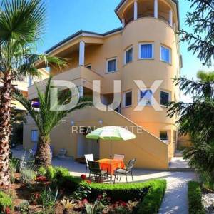 ZADAR, BORIK - Mediteranska vila u elitnom dijelu Zadra