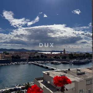ZADAR, BRANIMIR - Stan s panoramskim pogledom na more!