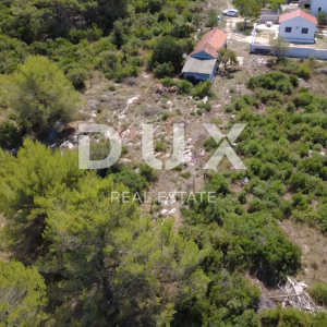 ZADAR, CRNO - Građevinsko zemljište 1040m²