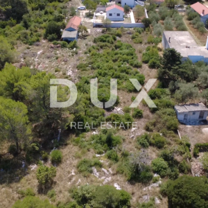 ZADAR, CRNO - Građevinsko zemljište 1040m²