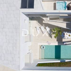 ZADAR, DEBELJAK - Luksuzna moderna vila s bazenom i pogledom na more