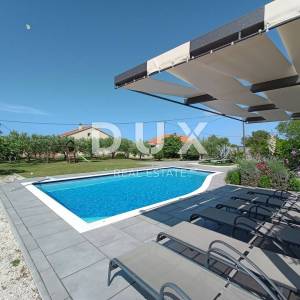 ZADAR, DEBELJAK - Prekrasna vila s bazenom 
