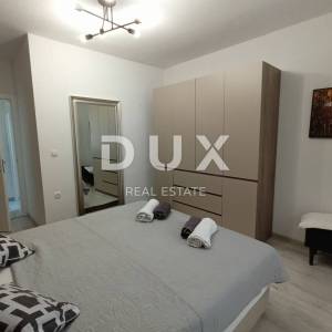 ZADAR, DEBELJAK - Prekrasna vila s bazenom 