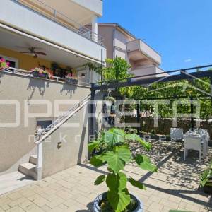 Zadar, Diklo - Jednosoban apartman s dvorištem, 150m od mora