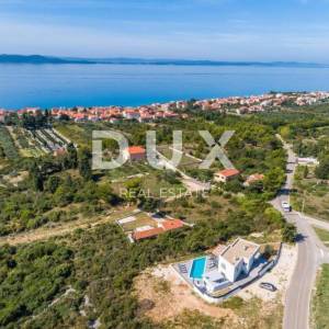 ZADAR, DIKLO - Luksuzna vila s bazenom i pogledom na more