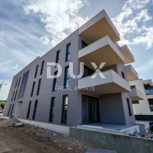 ZADAR, DIKLO - Vrhunski penthouse s pogledom na more samo 50 metara od plaže! S8